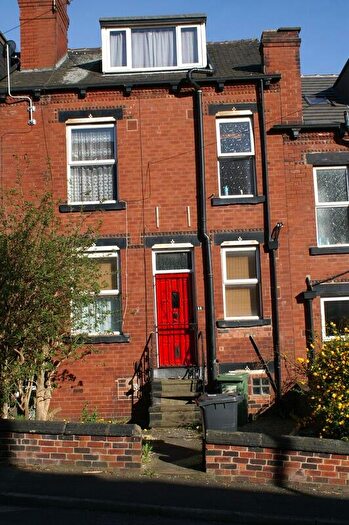 2 Bedroom Terraced House To Rent In Wetherby Grove, Burley, Leeds, LS4