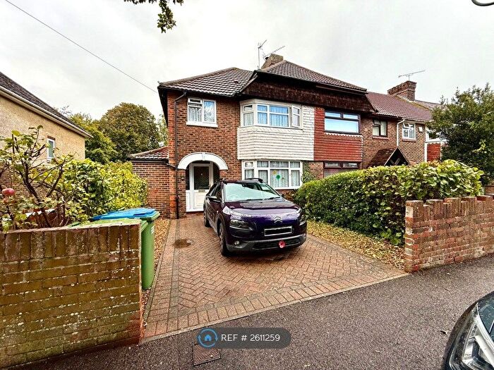 3 Bedroom End Of Terrace House To Rent In Myrtle Avenue, Fareham, PO16