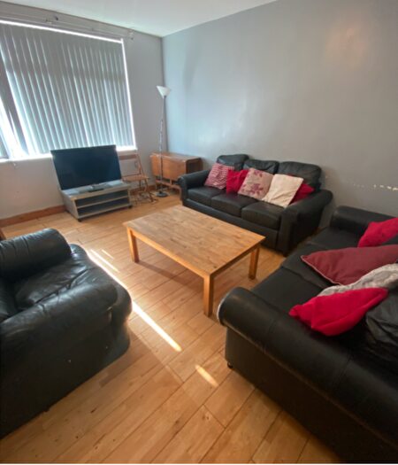 6 Bedroom Terraced House To Rent In Walmsley Road, Leeds, West Yorkshire, LS6