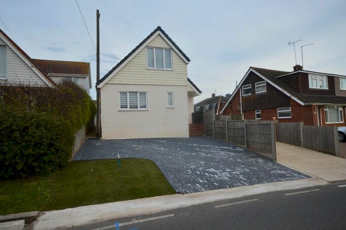 4 Bedroom Property To Rent In Faversham Road, Seasalter, Whitstable, CT5