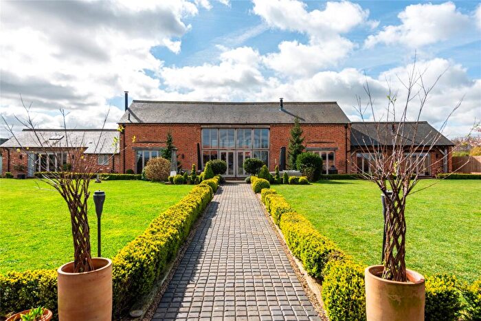 3 Bedroom Barn Conversion For Sale In Thrupp End, Station Road, Lidlington, Bedfordshire, MK43