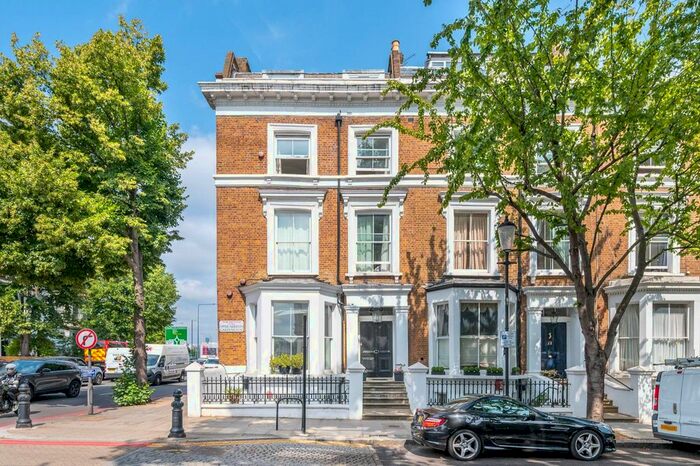 2 Bedroom Flat To Rent In Upper Addison Gardens, Holland Park, London, W14