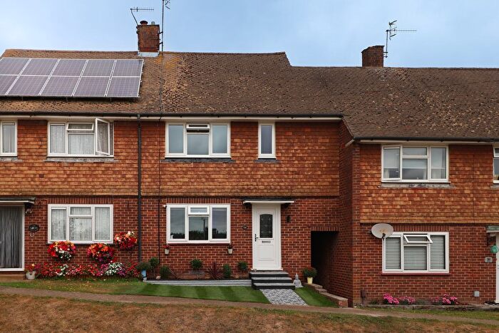 2 Bedroom Terraced House For Sale In Brokes Way, Tunbridge Wells, TN4
