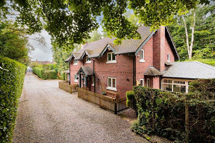 4 Bedroom Detached House For Sale In Bignall End Road, Bignall End, ST7