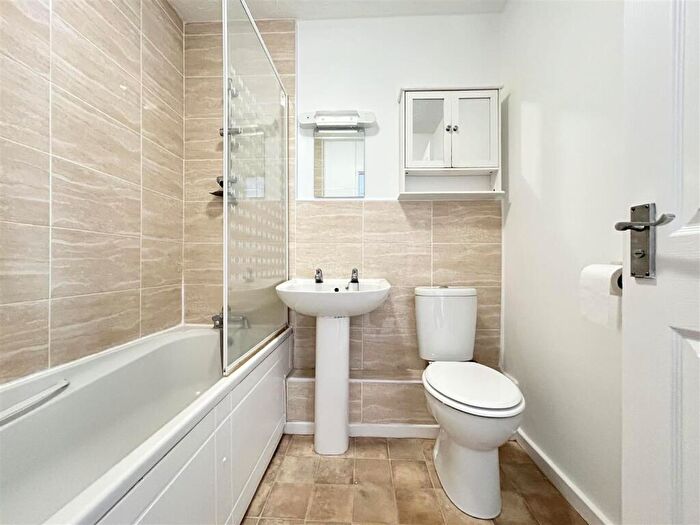 2 Bedroom Maisonette To Rent In Chamberlain Close, Church Langley, CM17