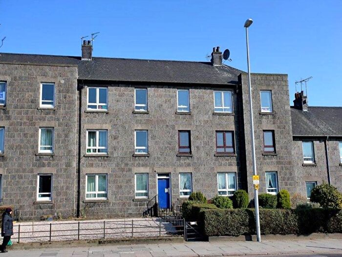 3 Bedroom Flat To Rent In King Street, City Centre, Aberdeen, AB24