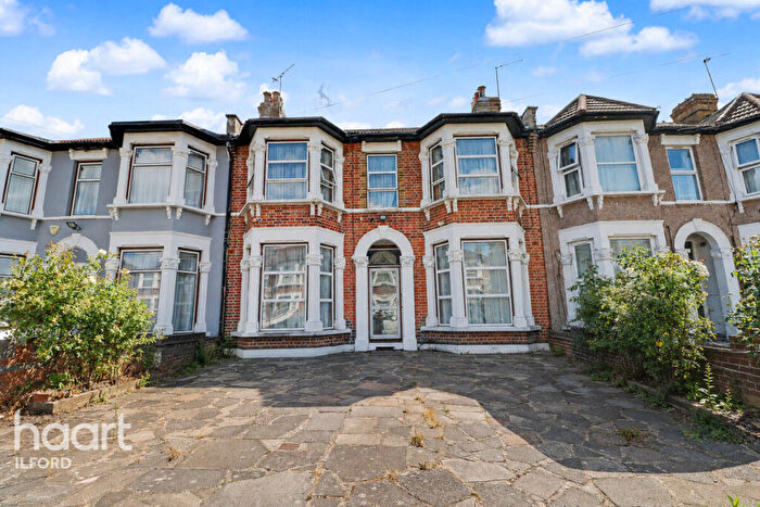 4 Bedroom Terraced House For Sale In Elgin Road, Ilford, IG3