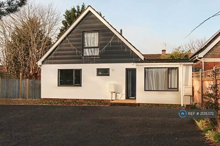 4 Bedroom Bungalow To Rent In Burroughes Avenue, Yeovil, BA21