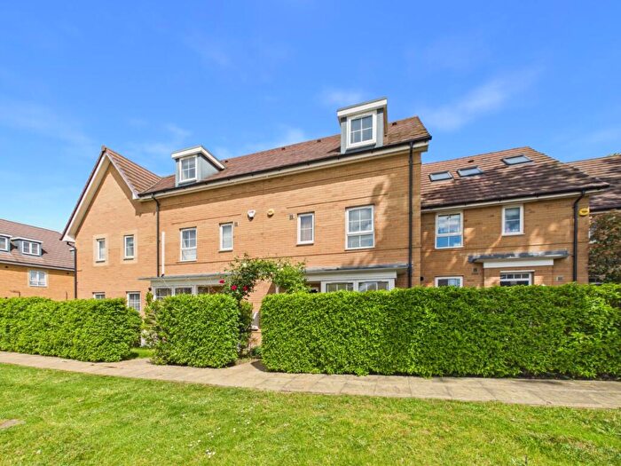 4 Bedroom Terraced House For Sale In Langley Road, Langley, Berkshire, SL3
