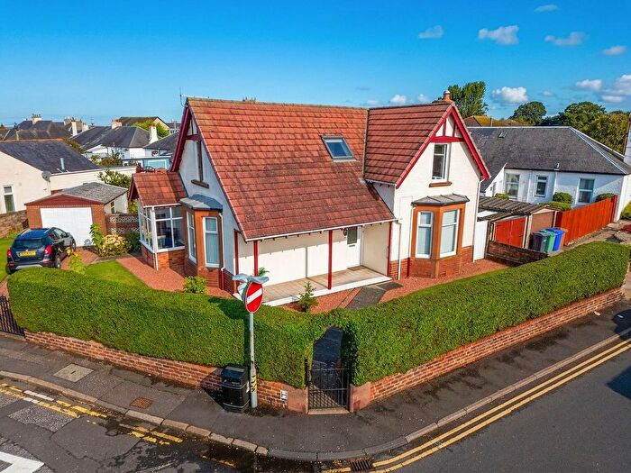3 Bedroom Detached House For Sale In Caerlaverock Road, Prestwick, KA9