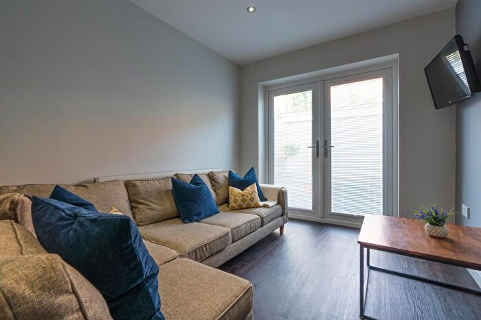 7 Bedroom Terraced House To Rent In Rhymney Terrace, Cardiff, CF24