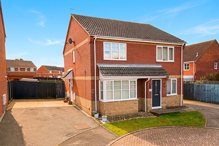 2 Bedroom Semi Detached House For Sale In Rio Close, Lowestoft, NR33