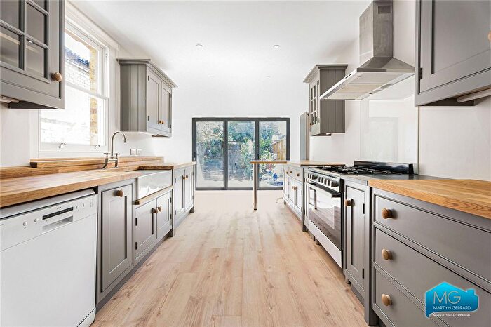 4 Bedroom Terraced House To Rent In Park Hall Road, London, N2