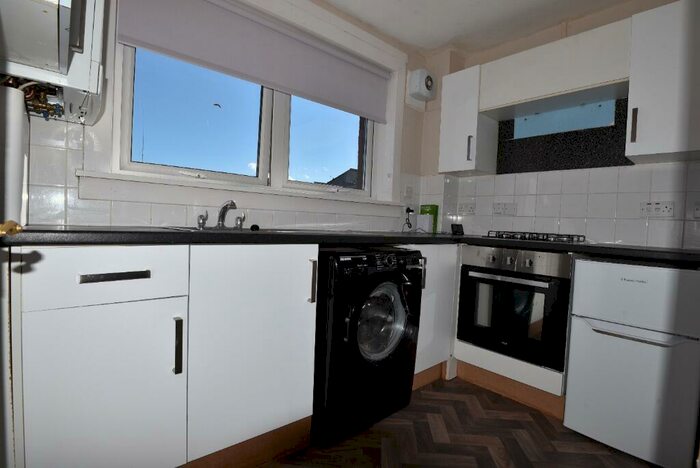 1 Bedroom Flat To Rent In Morrison Way, Knightsridge, West Lothian, EH54