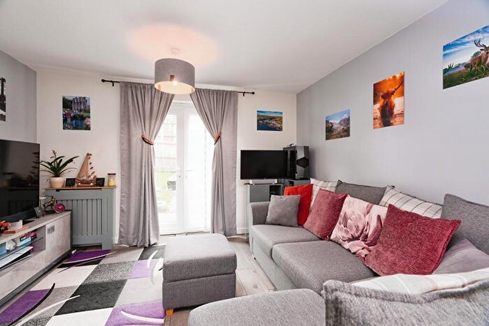 3 Bedroom Town House For Sale In Rowling Hollins, Colne, Lancashire, BB8