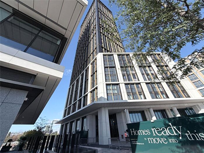 1 Bedroom Apartment To Rent In Redwood Tower Twelve Trees Park, West Ham, London, E16
