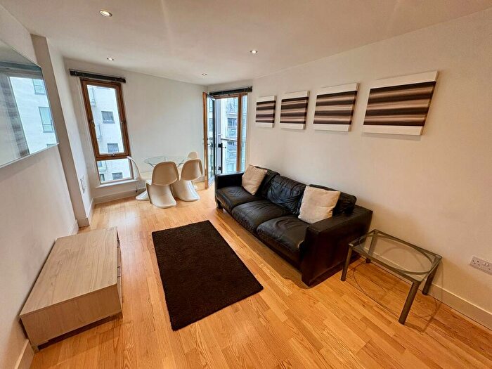 1 Bedroom Apartment To Rent In Crozier House, Leeds Dock, City Centre, LS10