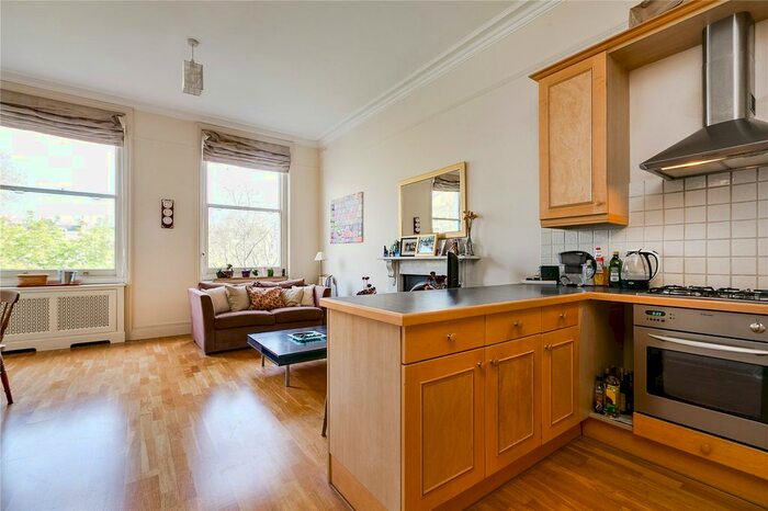 2 Bedroom Flat To Rent In Queens Gate Gardens, South Kensington, London, SW7