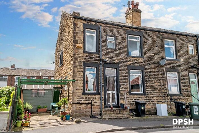 2 Bedroom End Of Terrace House For Sale In Springfield Lane, Morley, Leeds, LS27
