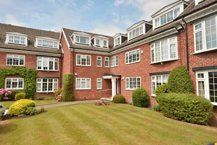 2 Bedroom Flat To Rent In Cavendish Mews, Alwoodley, Leeds, LS17