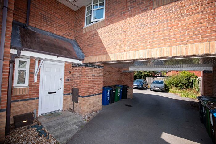 3 Bedroom Town House For Sale In Darwen Drive, Platt Bridge, Wigan, WN2