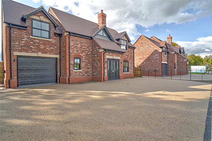 4 Bedroom Detached House For Sale In Ridgeway View, Alexandra Park, Wroughton, Swindon, SN4