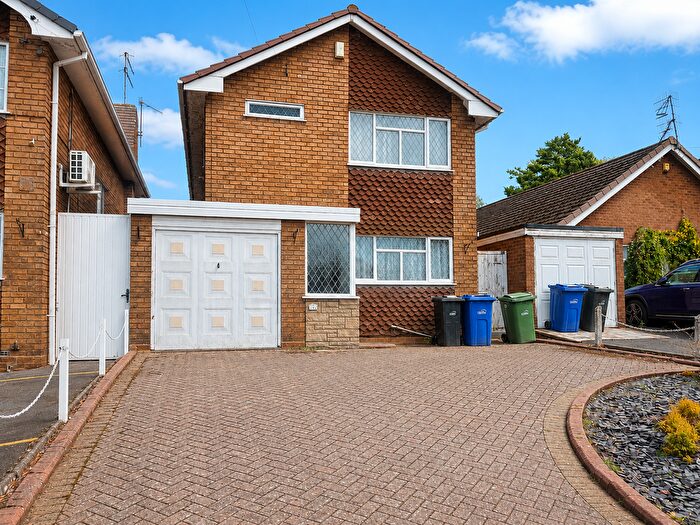 3 Bedroom Detached House For Sale In High Street, Amblecote, Stourbridge, DY8