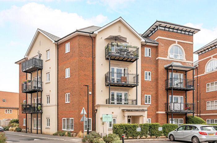 2 Bedroom Flat For Sale In Bell Farm Way, Hersham, Walton On Thames, Surrey, KT12