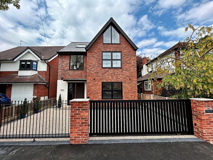 4 Bedroom Detached House For Sale In Essex Avenue, Didsbury, M20