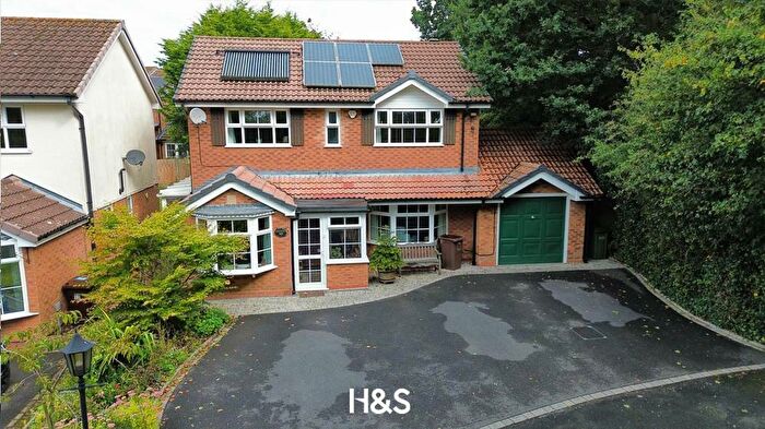 4 Bedroom Detached House For Sale In Lindhurst Drive, Hockley Heath, Solihull, B94