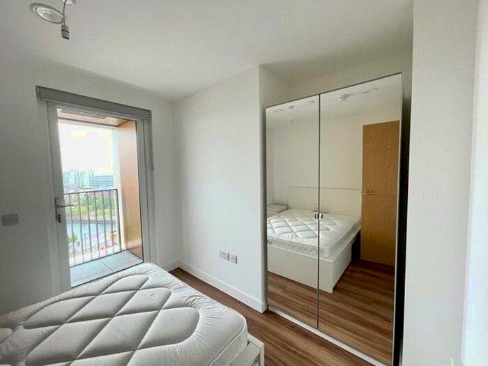 2 Bedroom Flat To Rent In Gateway, Trafford Road, Salford, M5