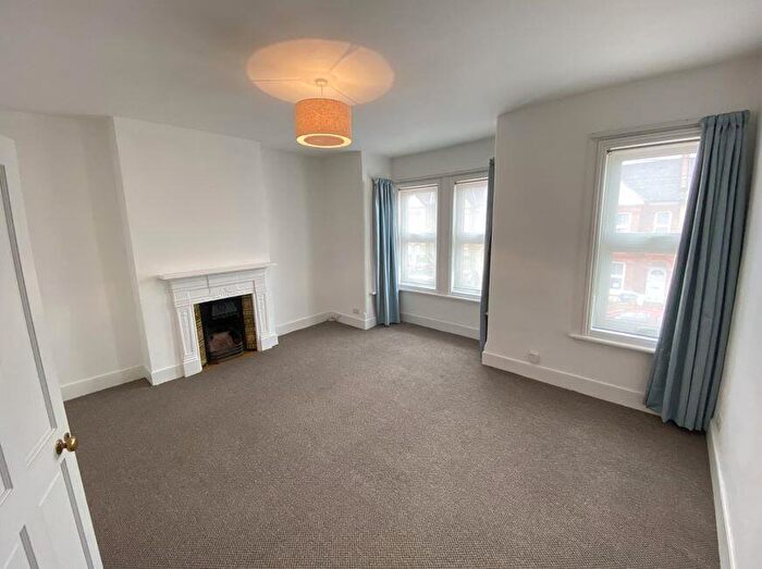 1 Bedroom Flat To Rent In Camrose Street London, SE2