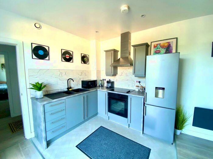 1 Bedroom Property To Rent In Dean Road, Salford, M3