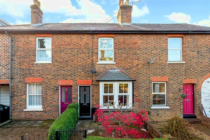 2 Bedroom Terraced House To Rent In Chart Lane, Reigate, Surrey, RH2