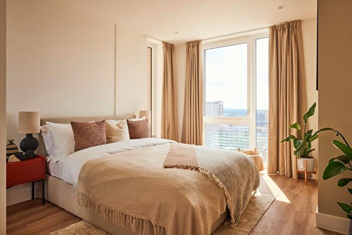 2 Bedroom Apartment To Rent In , Cherry Orchard Road, Croydon, London, CR0
