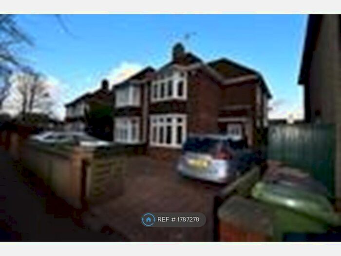 3 Bedroom Detached House To Rent In Cross Road, Wellingborough, NN8
