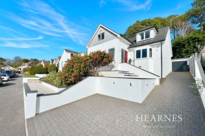 4 Bedroom Detached House For Sale In Thwaite Road, Coy Pond, Poole, BH12