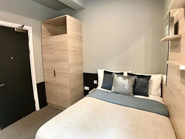 1 Bedroom Flat To Rent In Garden Street, Sheffield, S1