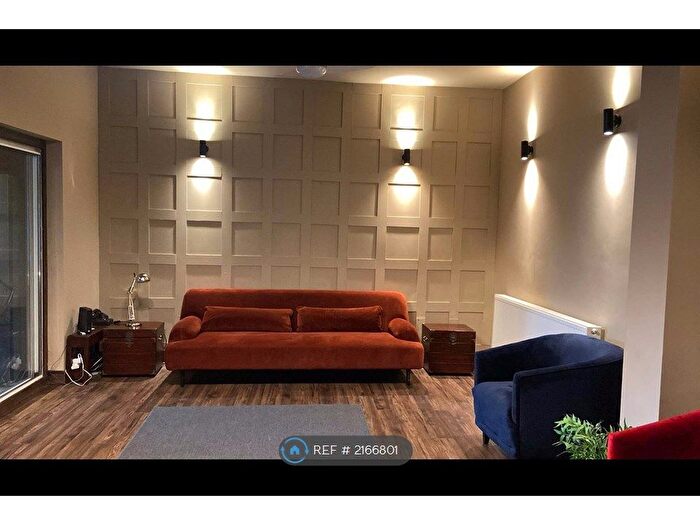 5 Bedroom Terraced House To Rent In Gordon Road, Ilford, IG1