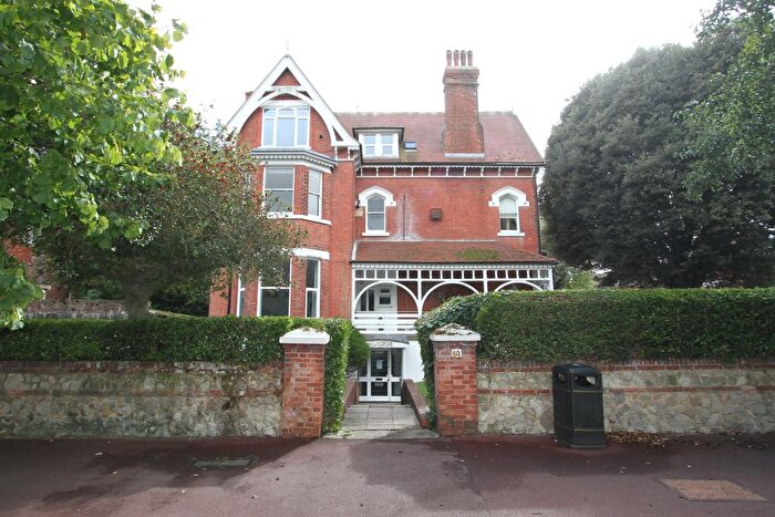 1 Bedroom Flat For Sale In Carlisle Road, Eastbourne, BN20