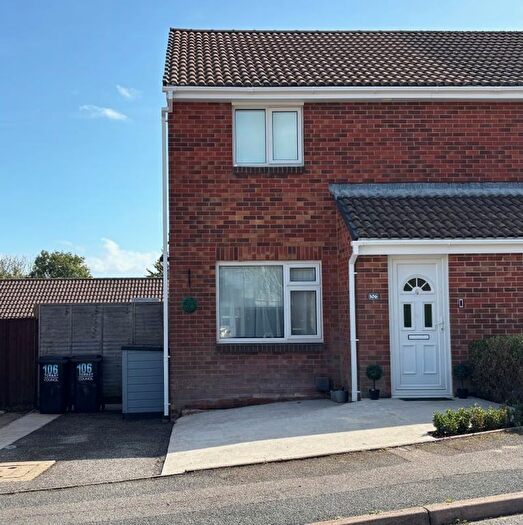 3 Bedroom Semi Detached House For Sale In Haytor Avenue, Paignton, TQ4