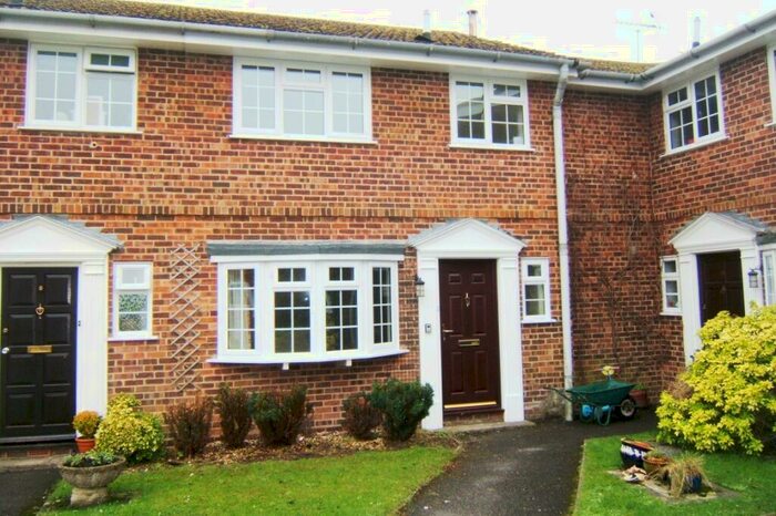3 Bedroom Terraced House To Rent In Sixpenny Handley, SP5
