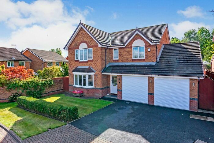 4 Bedroom Detached House For Sale In Pilgrims Way, Runcorn, WA7