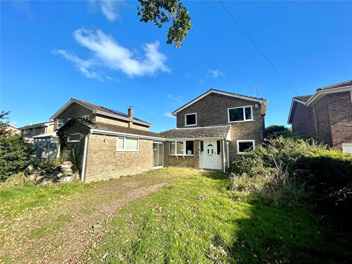 3 Bedroom Detached House For Sale In Hayters Way, Alderholt, Fordingbridge, Dorset, SP6