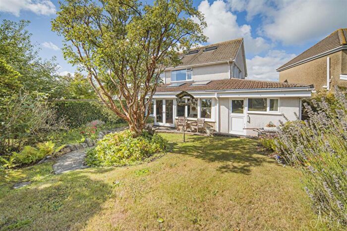 4 Bedroom Semi-Detached House For Sale In Three Cliffs Drive, Southgate, Swansea, SA3