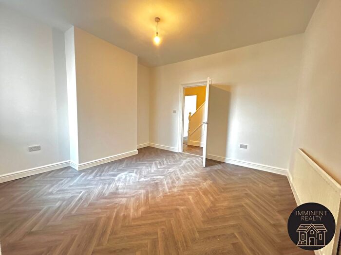 3 Bedroom Terraced House To Rent In Toll End Road, Tipton, DY4