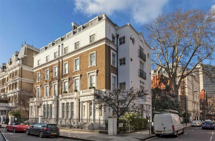 2 Bedroom Flat To Rent In Wetherby Gardens, London, SW5