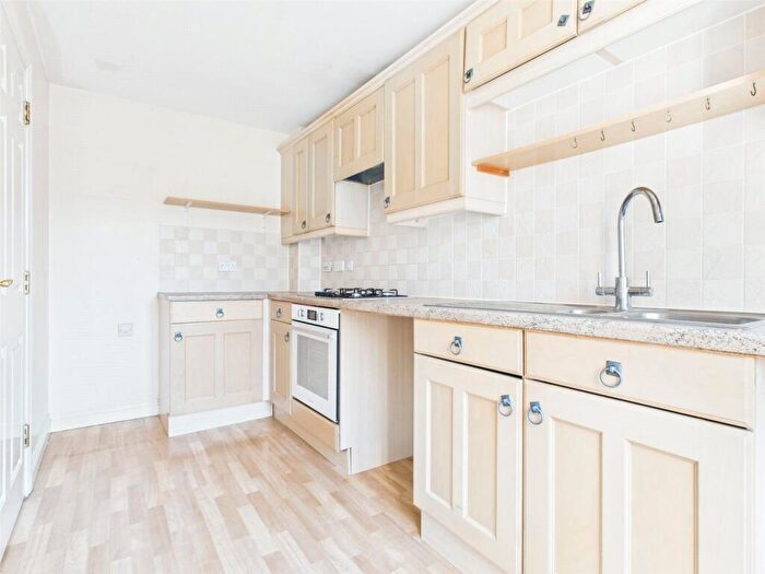 3 Bedroom End Of Terrace House To Rent In Willow Drive, Carterton, Oxfordshire, OX18