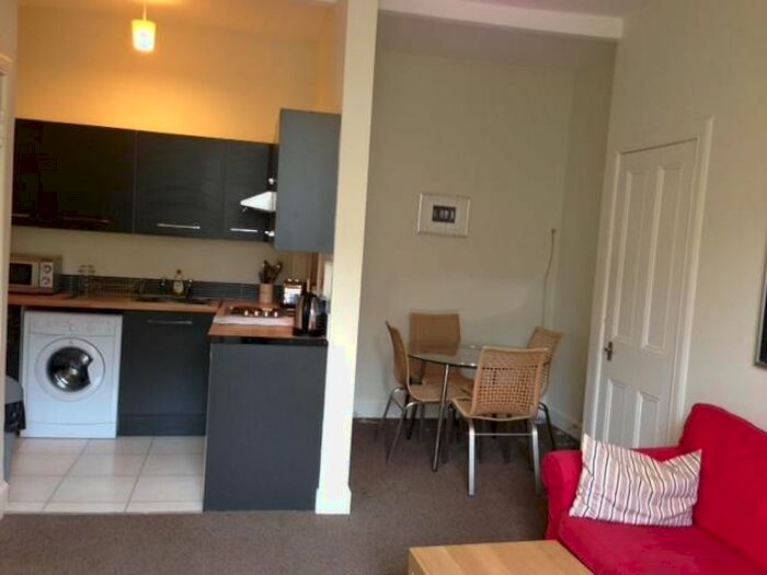 1 Bedroom Flat To Rent In Moat Street, Edinburgh, EH14