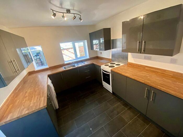 4 Bedroom Property To Rent In King Edwards Road, Brynmill, Swansea, SA1